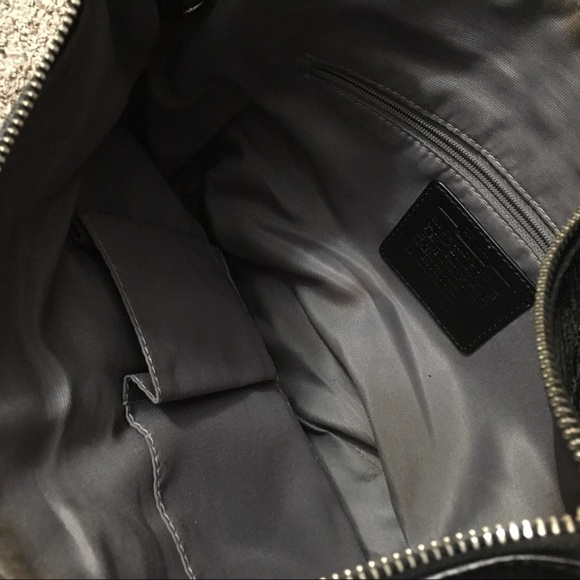 Coach Black Signature Purse - Picture 10 of 13